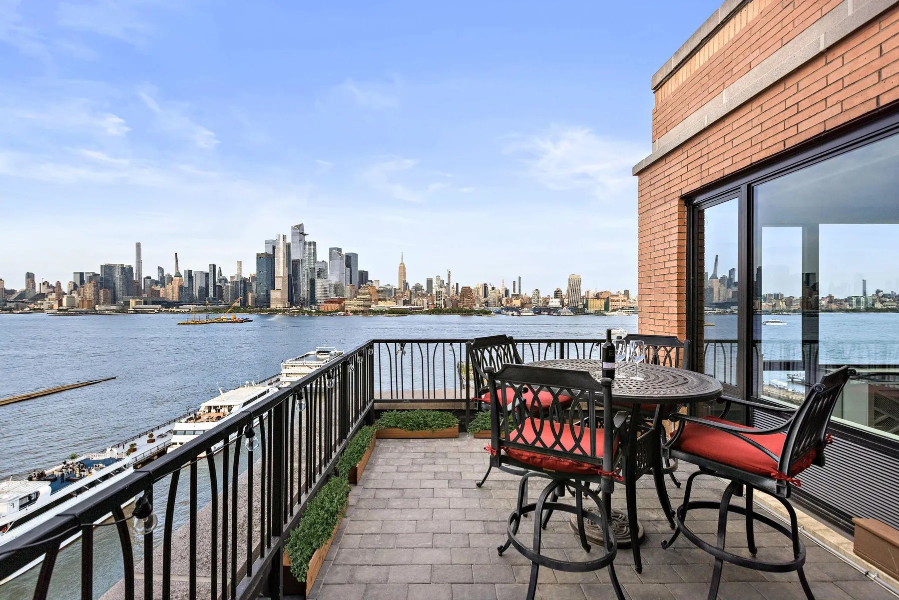 HOBOKEN WATERFRONT LIVING