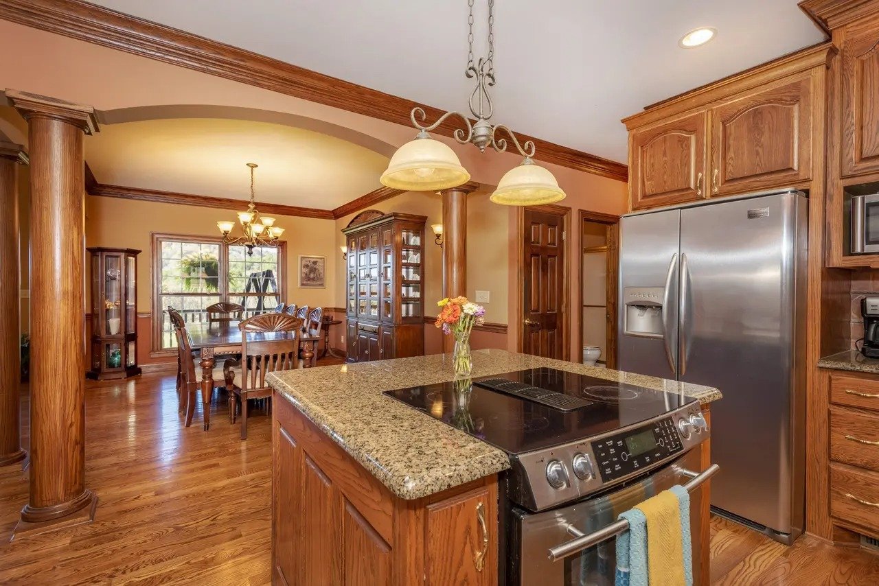 64 Sanderson Branch Rd