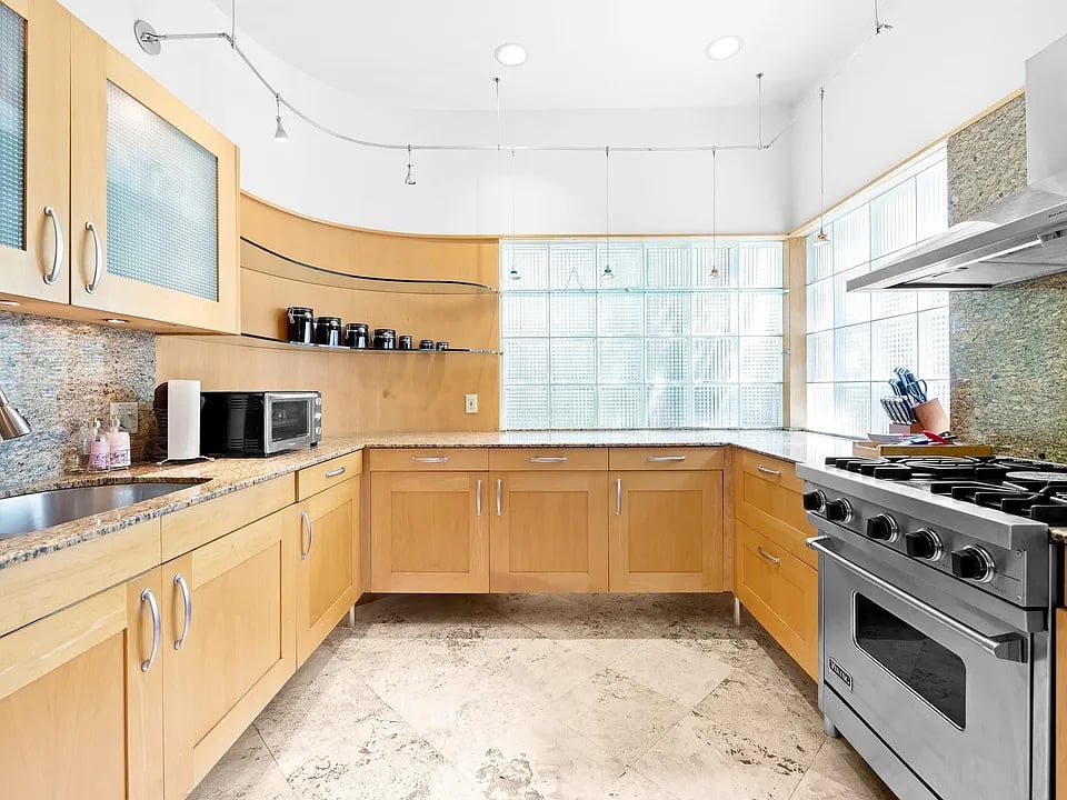 Just Listed: 1701 E Broward Blvd Fort Lauderdale FL 33301