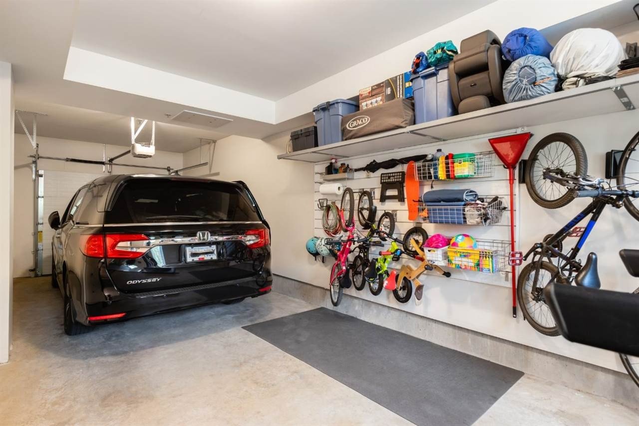 897 Premier St, #17