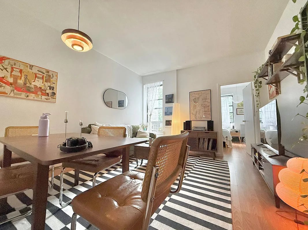 1402 Putnam Avenue #3L