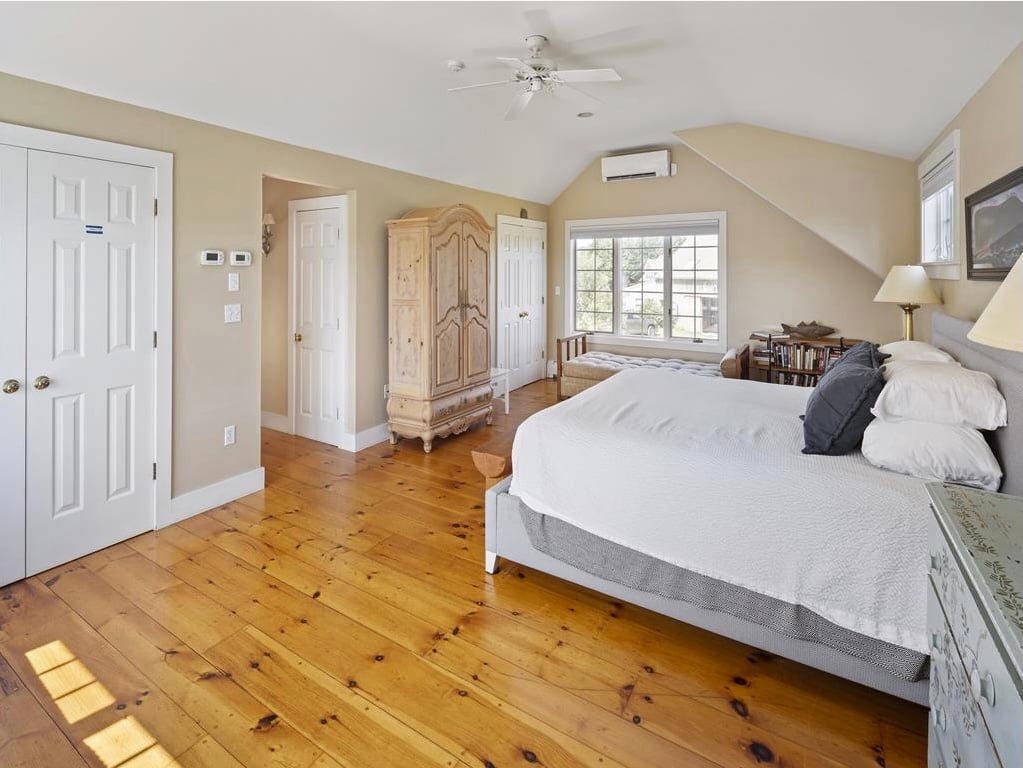 81 Herring Creek Rd
