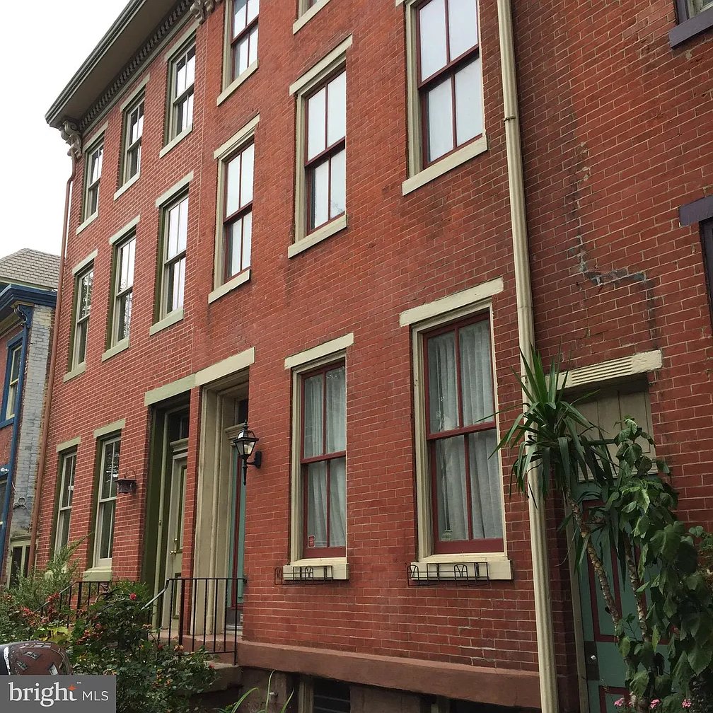 234 Mercer St
