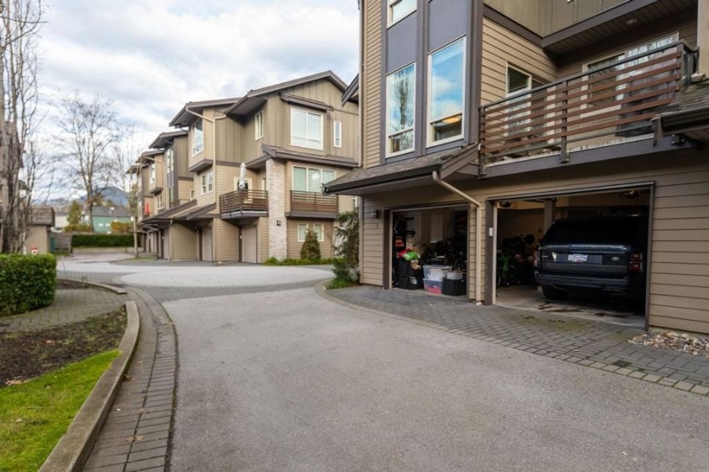 897 Premier St, #1