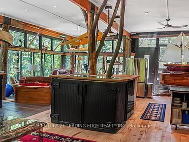 2077 Lake Muskoka Shr