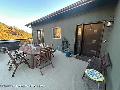 824 N Traver Trl