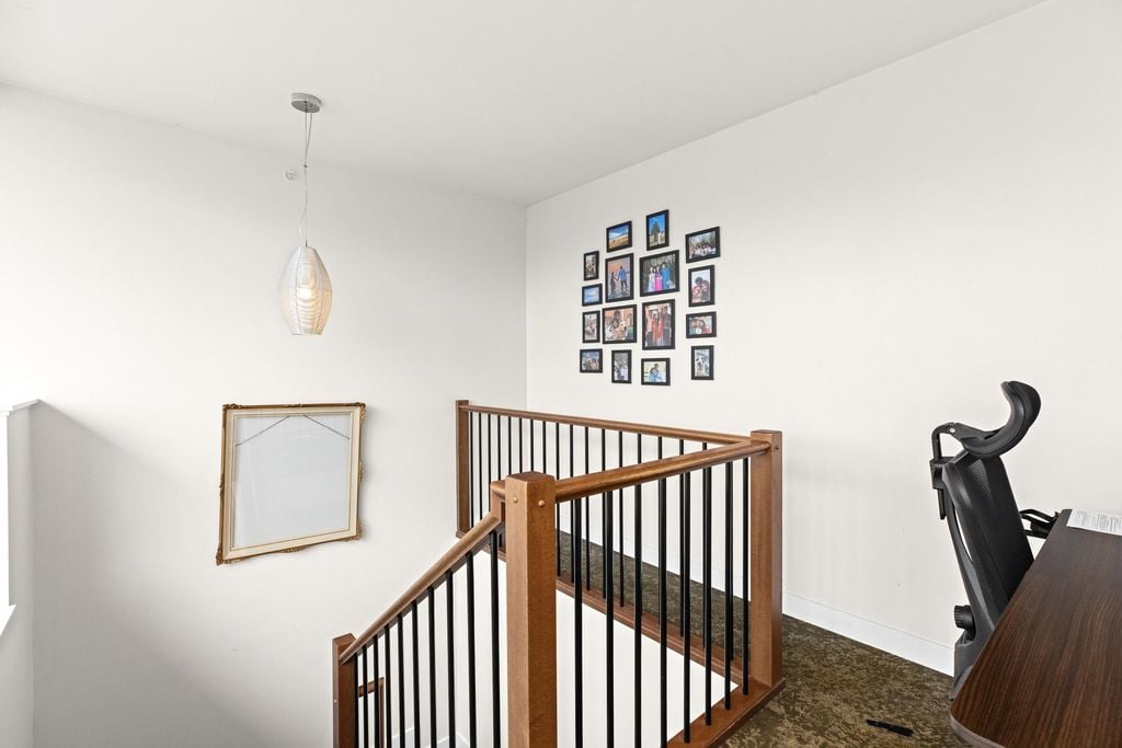 221 Union St, #ph907