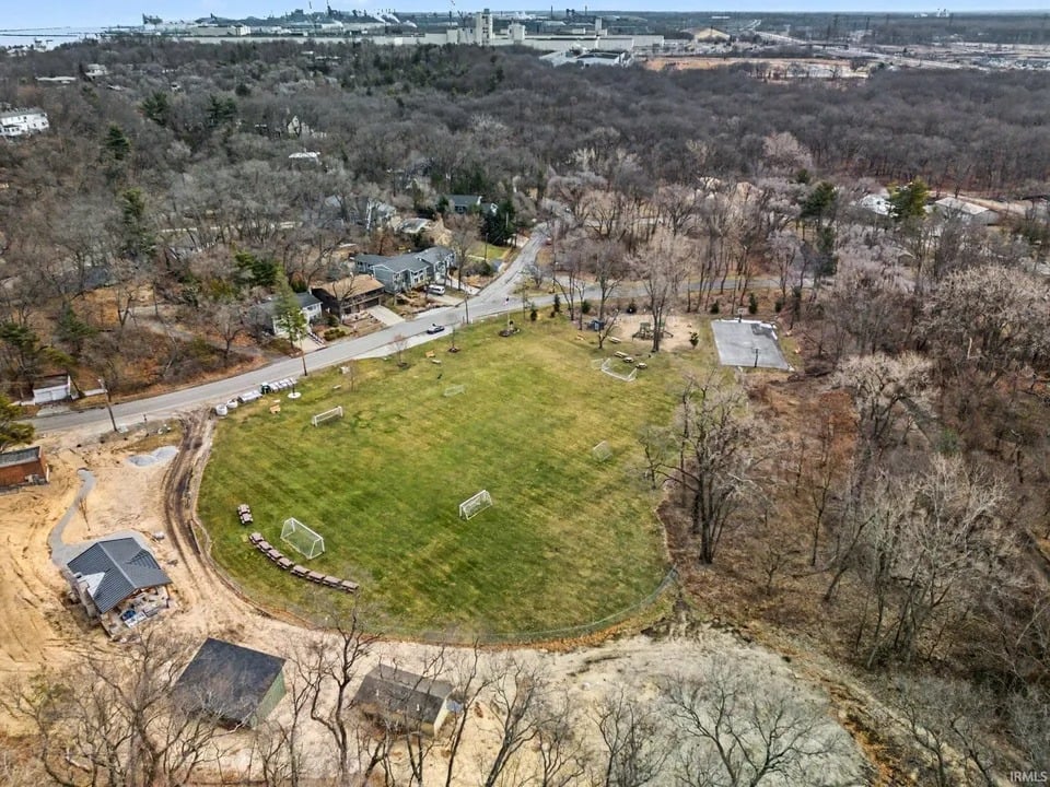 62 Ski Hill Rd