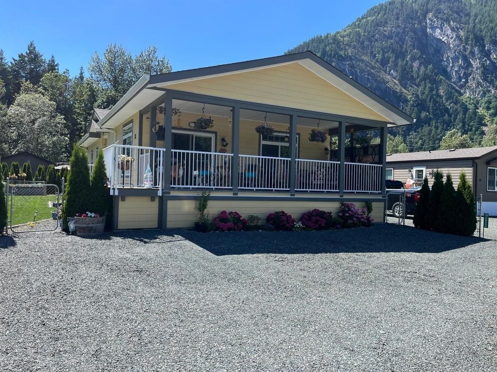 59060 Lougheed Hwy, #24