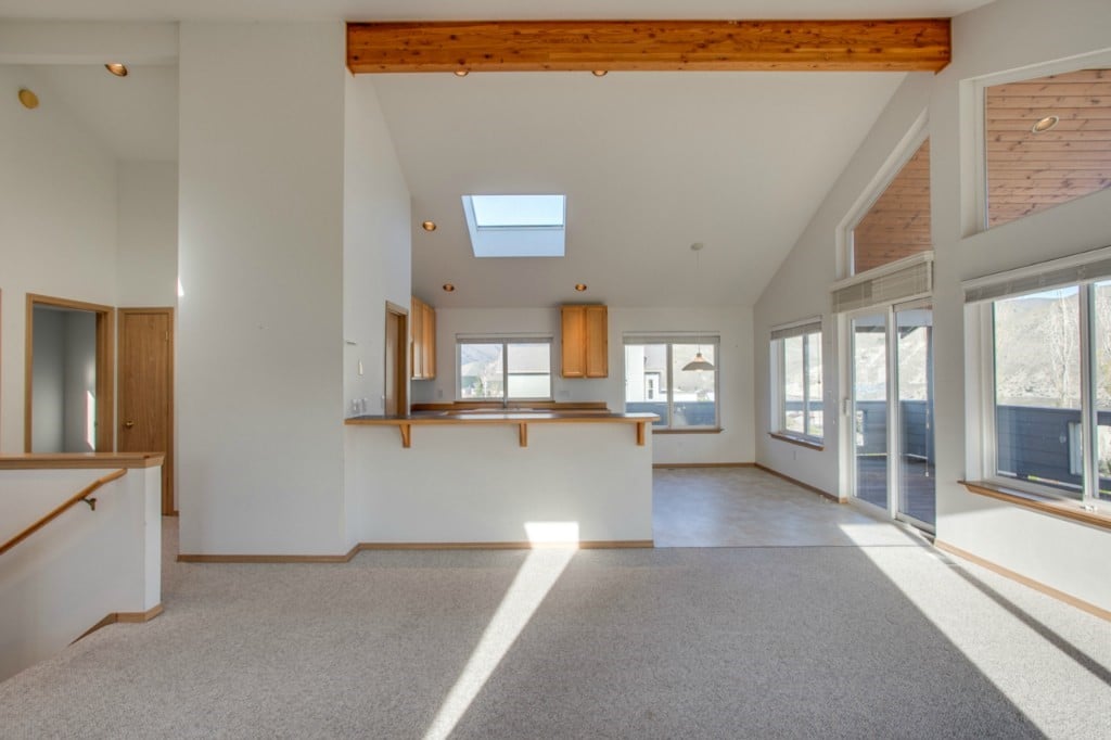 170 E Emerson Dr