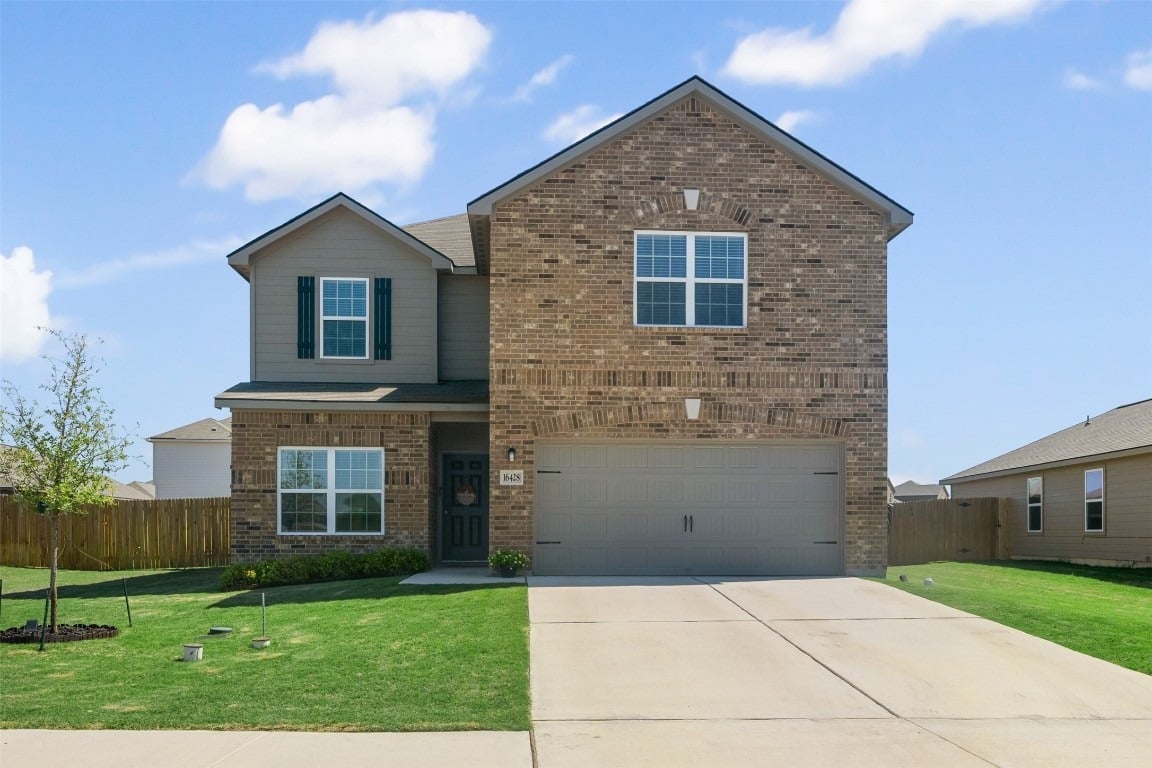 16428 Farmhouse Ln