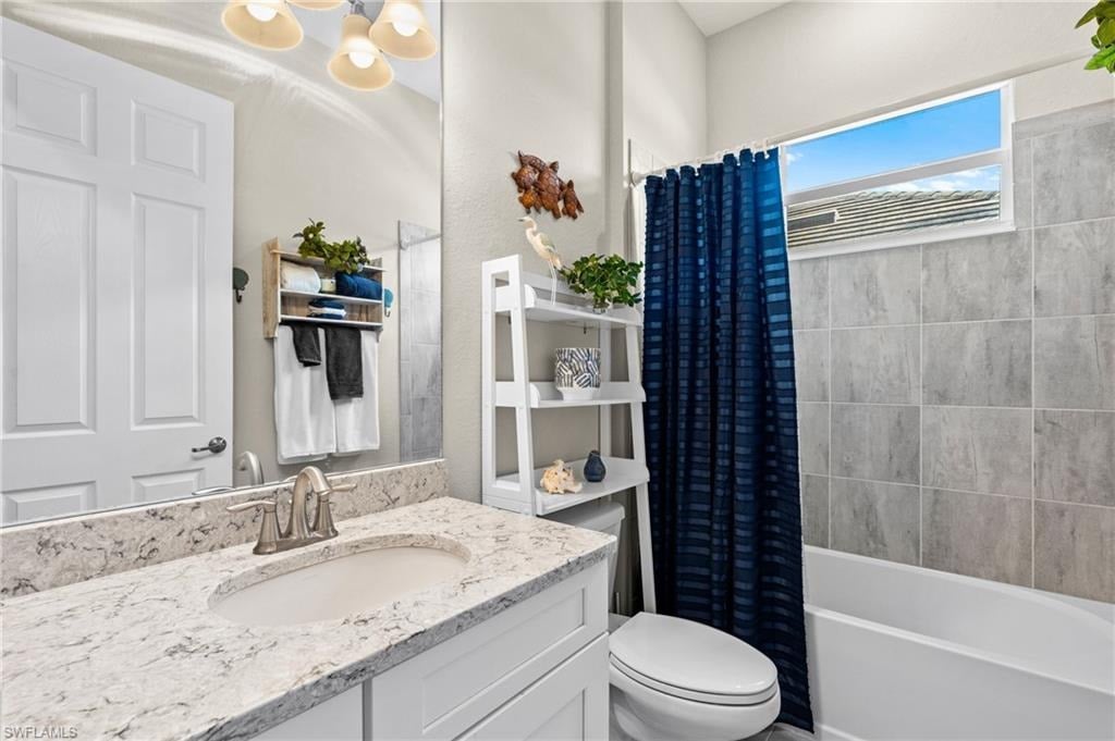 15248 Blue Bay Cir