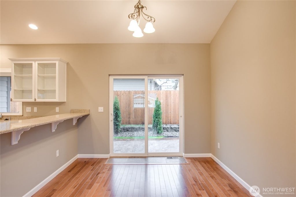 558 Village Dr