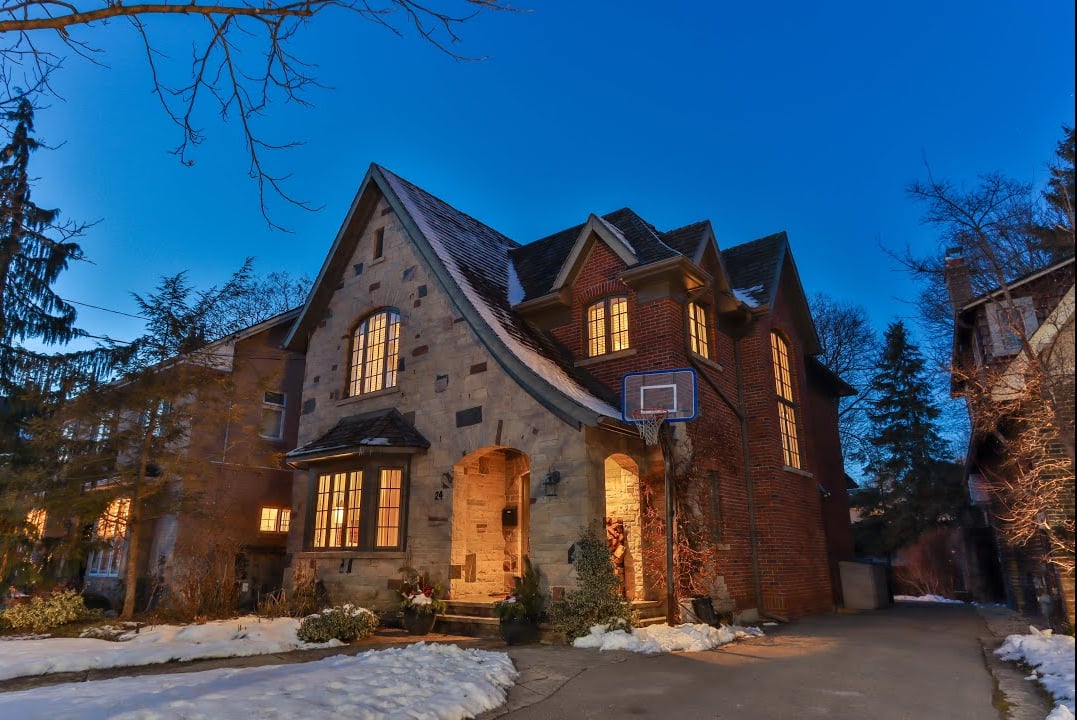 24 Weybourne Crescent - Custom Built Lawrence Park Home!