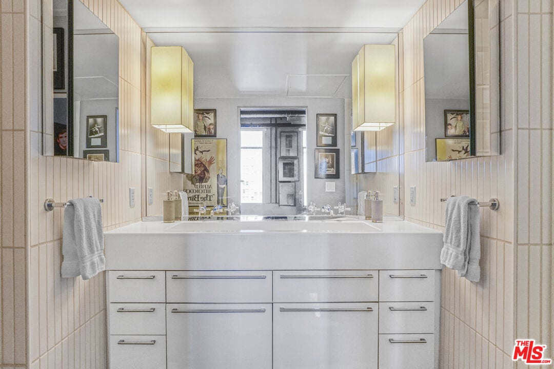 6253 Hollywood Blvd, #903
