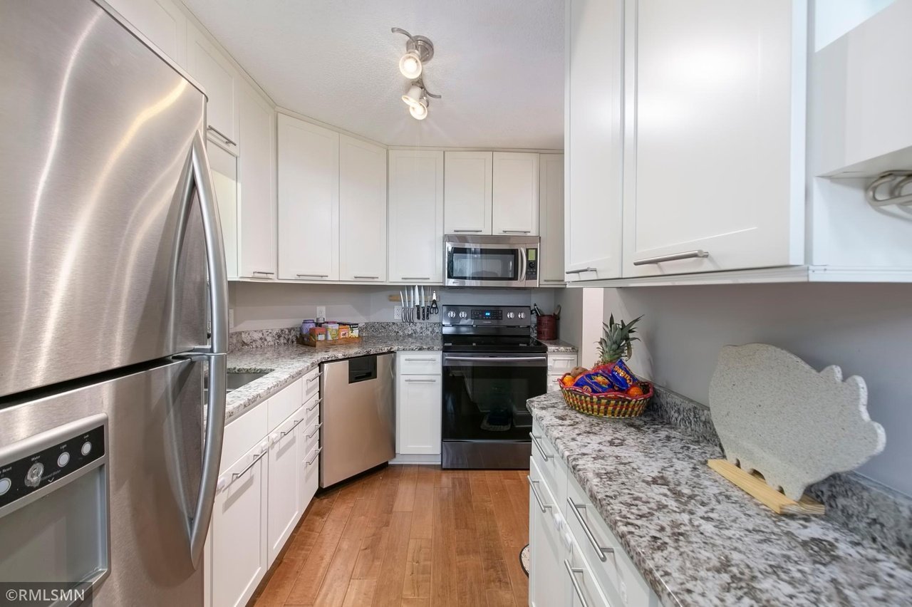 14271 Empire Ct