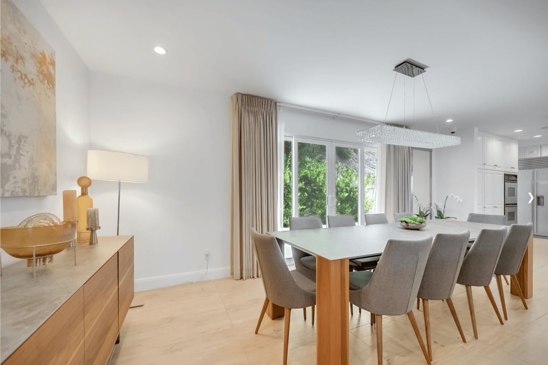 Luxe, Bellagio, 90049