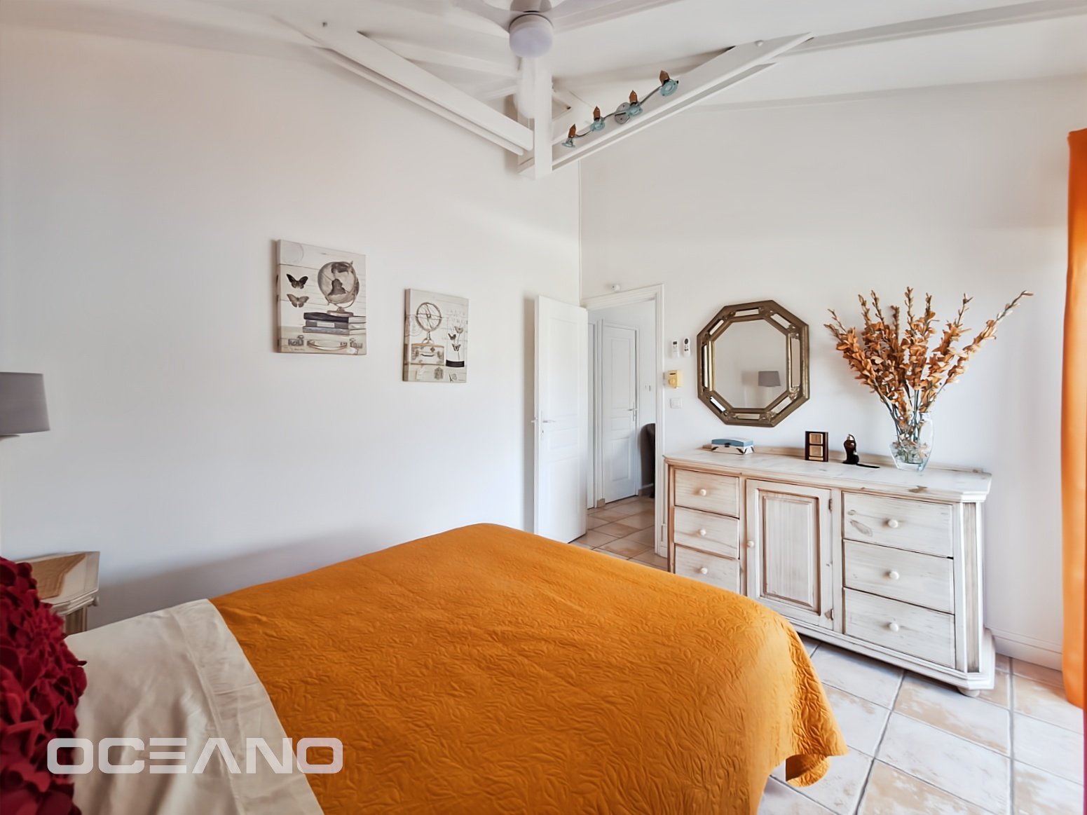 2-Bedroom Apartment with Sea View – Oyster Pond