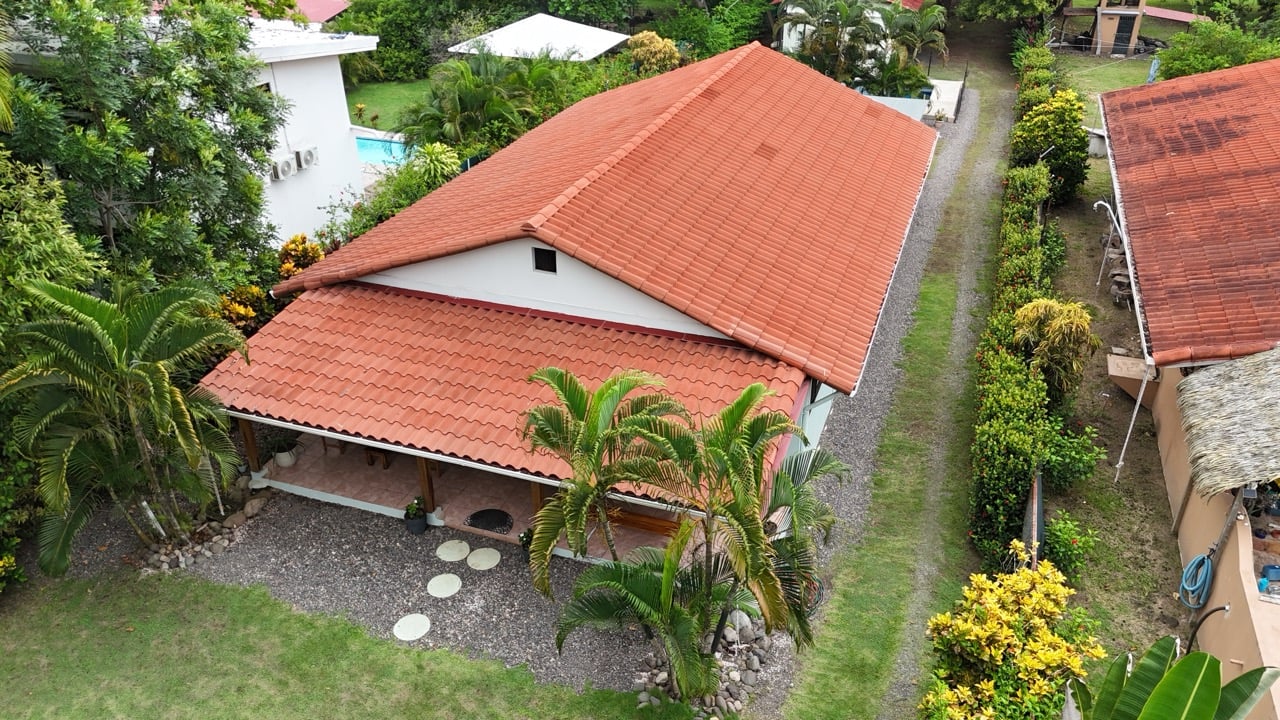 Beachfront Home and Pool Home