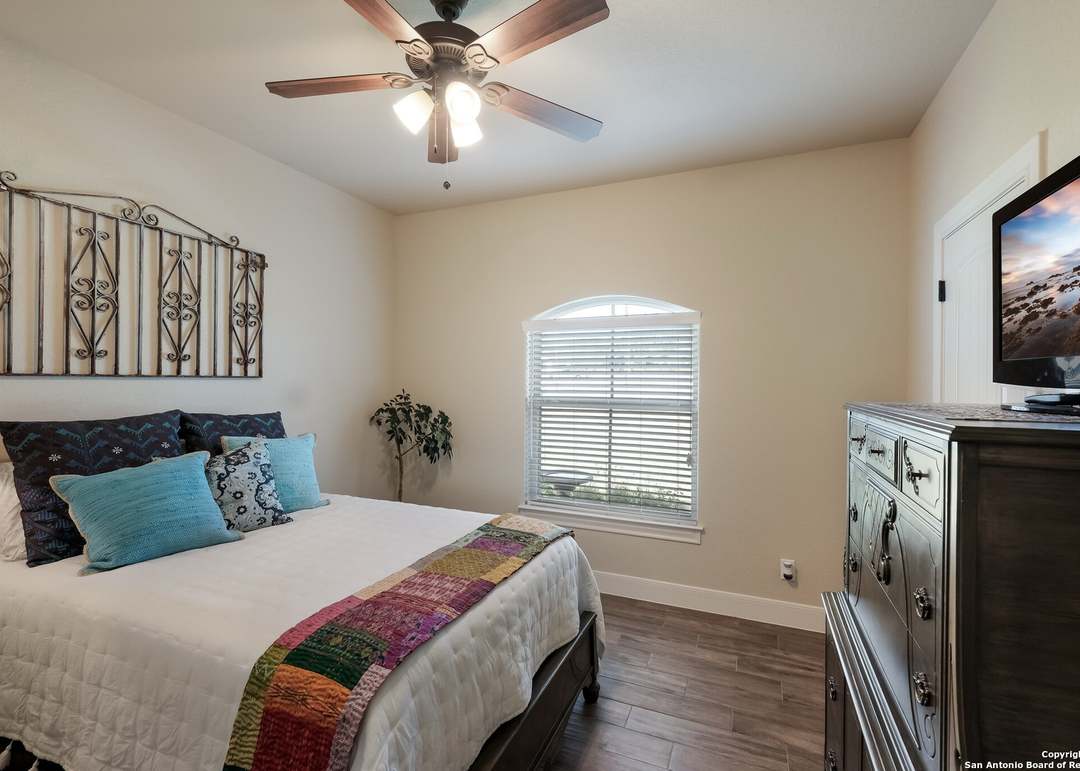 217 Toucan Dr