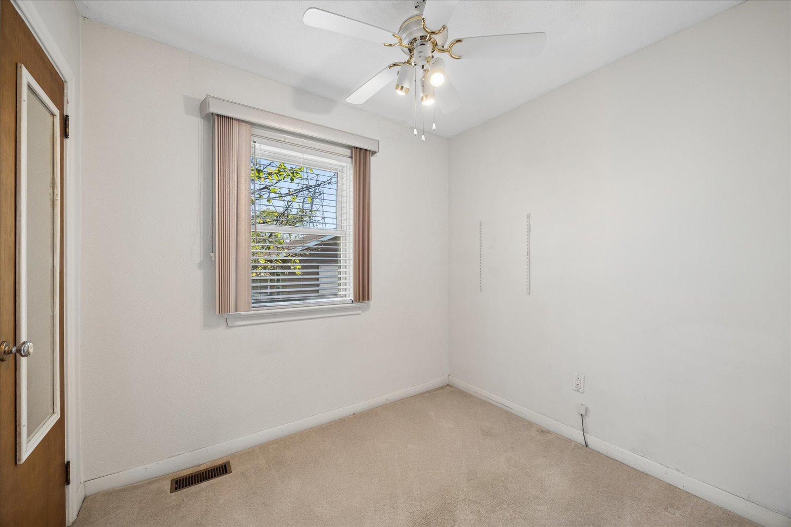 139 Elinor Avenue, Toronto