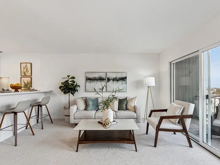 833 N Humboldt St APT 501