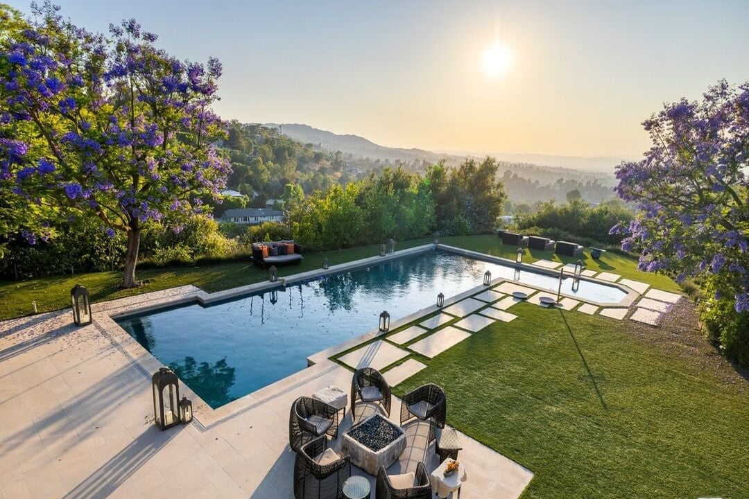 Stone Ridge Ln, 90077