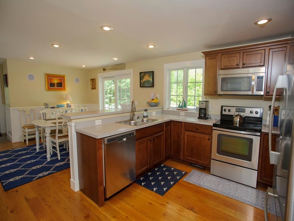 196 Spring Hill Rd