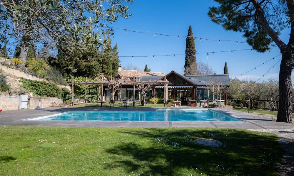 Matching Home & Business Near Fano 