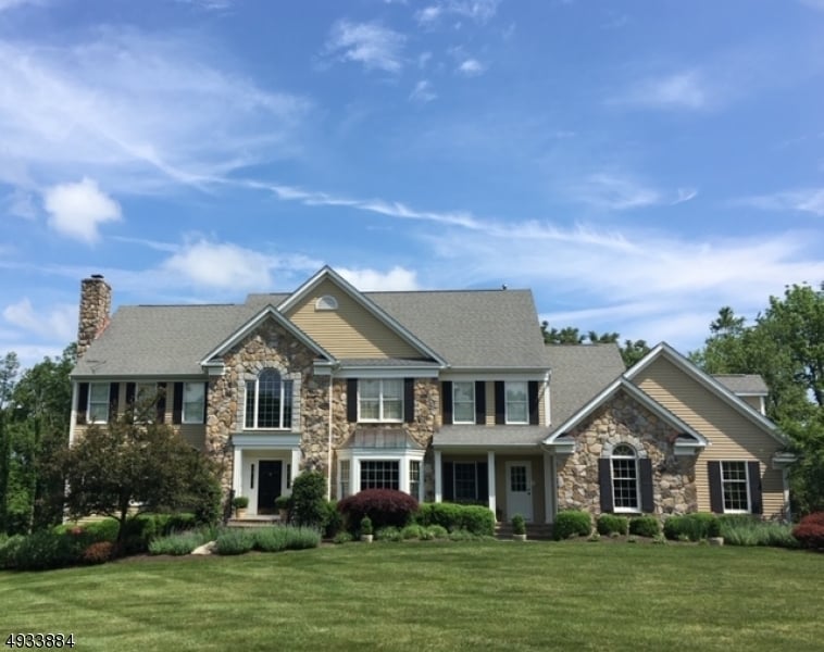 3 Charles Ct