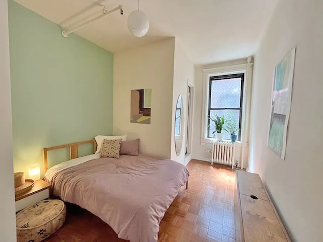 Union St between 6th and 7th Ave