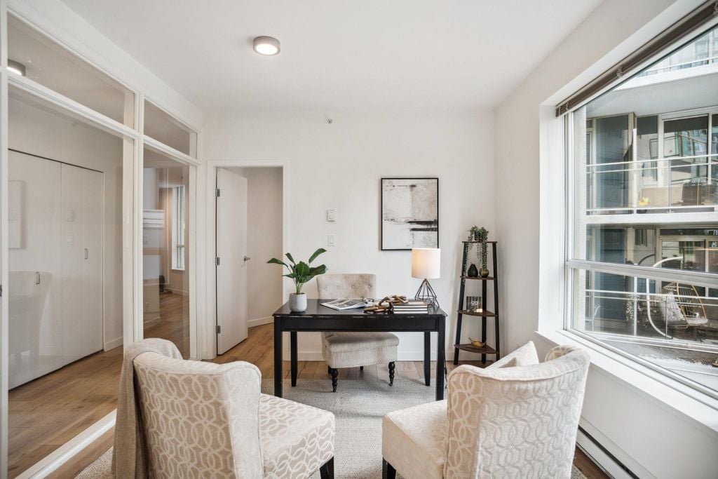 1478 W Hastings St, #400