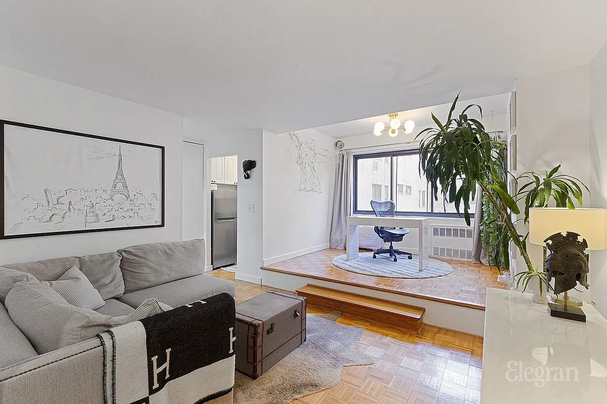 85 8th Avenue, #2-A