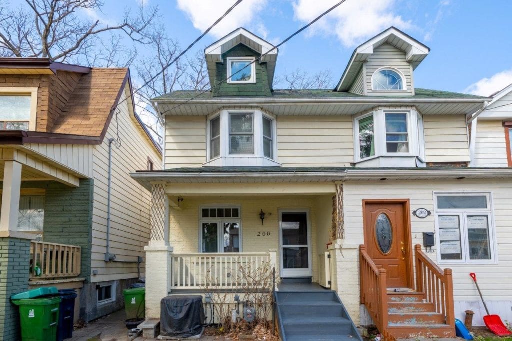 200 Oakcrest Ave
