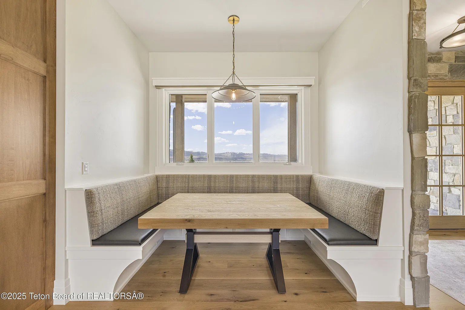 2399 Chapel Rd