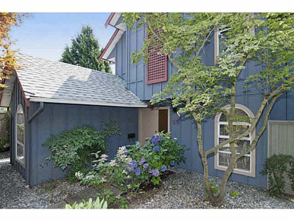 900 W 17th St, #37