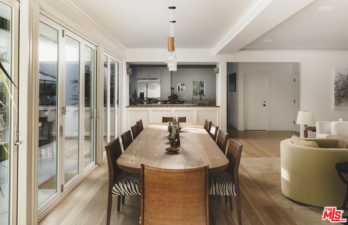 Nova Pavilion, El Cerrito Pl, 90068