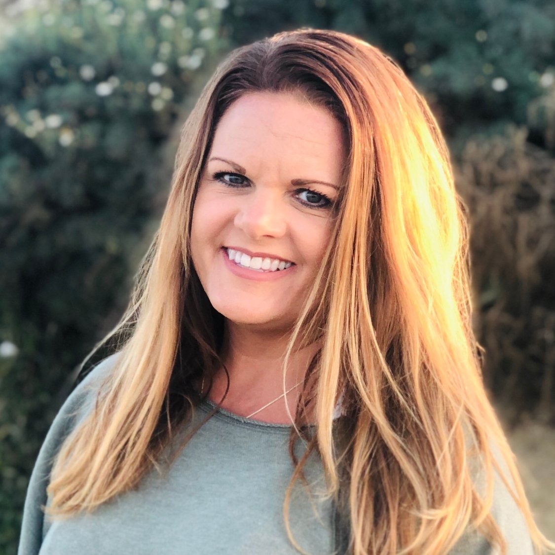 Cara Martin Lee's Summit, MO Real Estate Agent Headshot