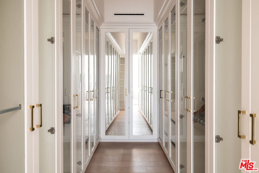 Highcliff Vista, N Stanley Ave, 90036