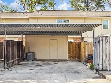 1568 Silverpines Rd #568