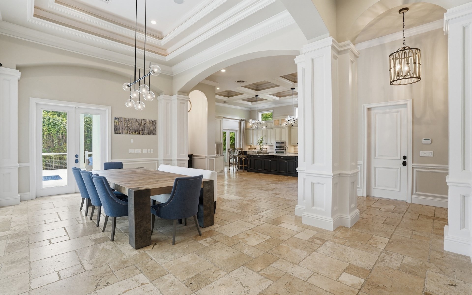 7562 Cordoba Cir