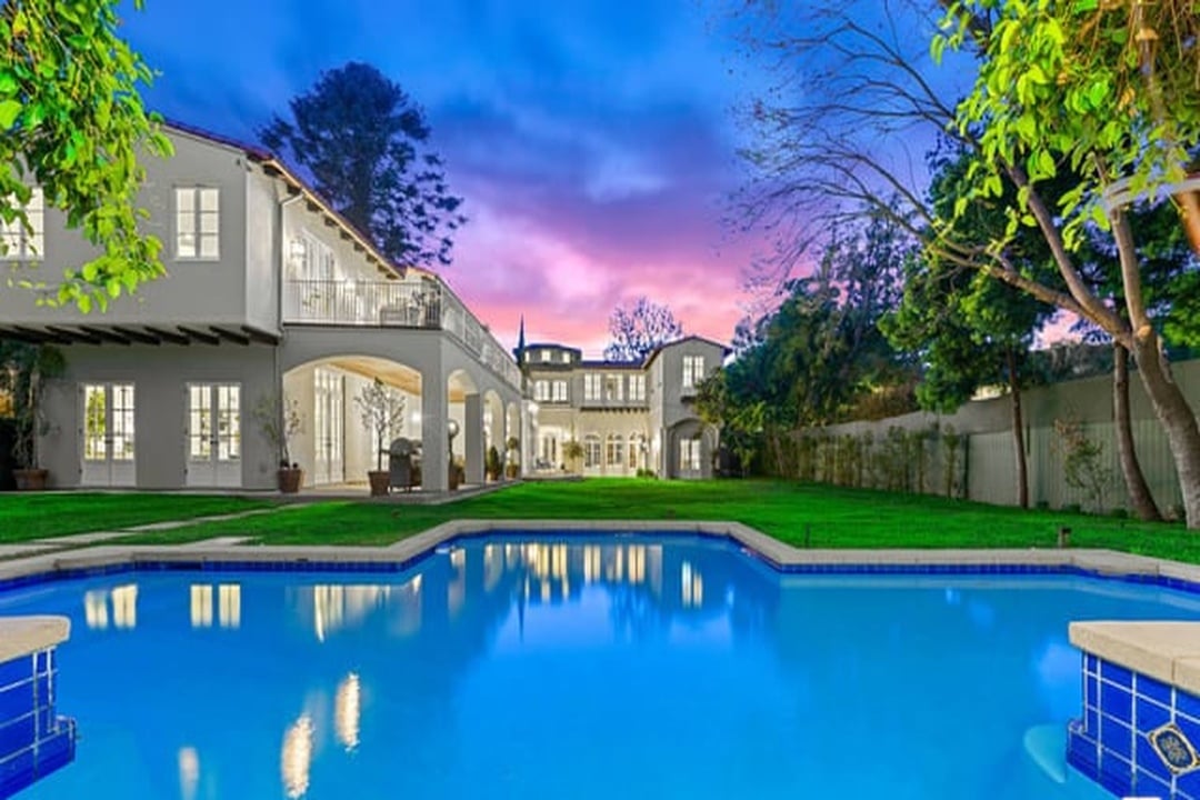 Oasis Opulent