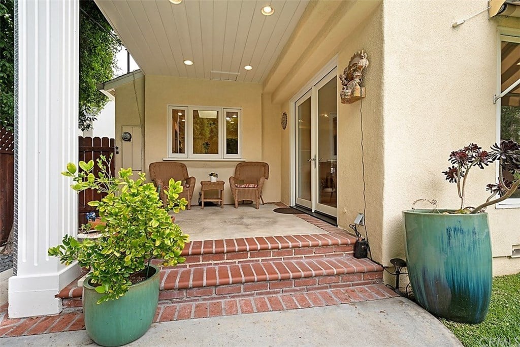 4225 Camellia Ave