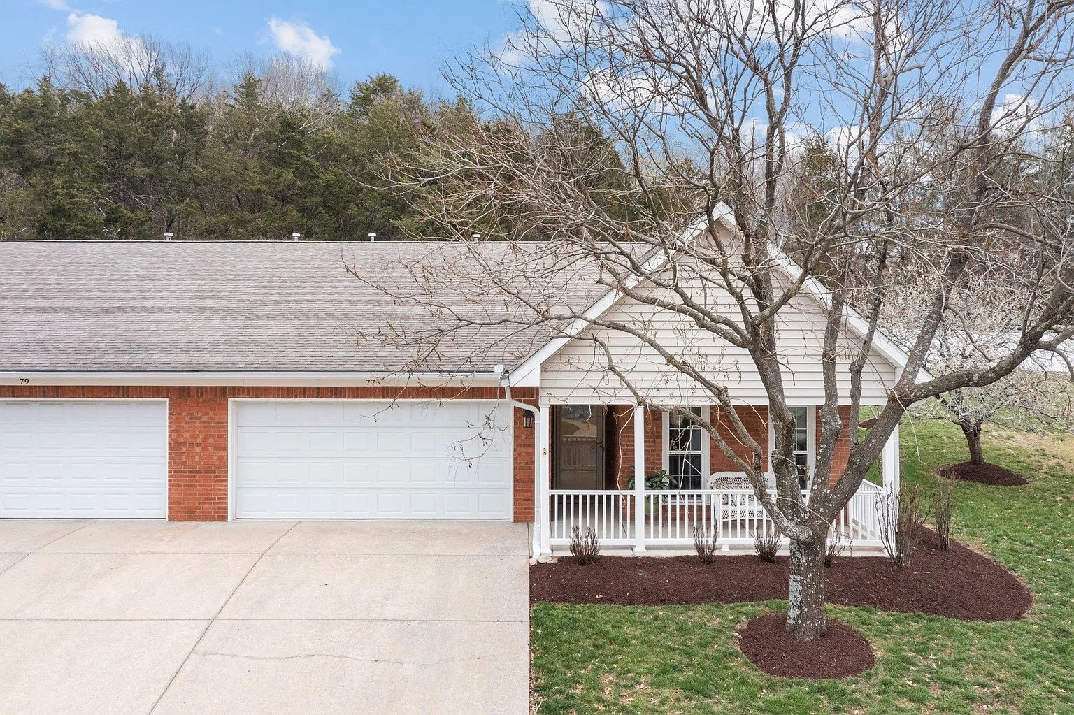 77 Alton Park Ln