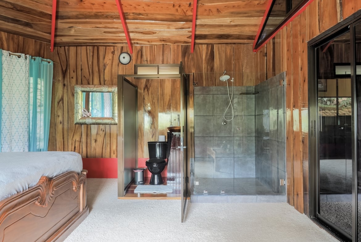 Mountain View Home for Sale in San Isidro | Casa Atlantis Near Reserva Biológica Quebradas