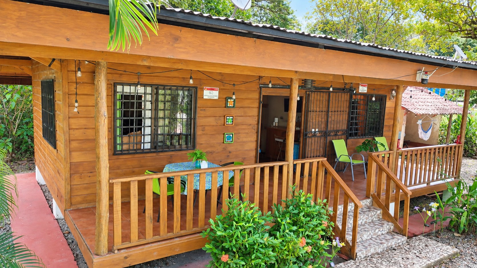 Riverside Cabin in Uvita | 0.98-Acre Estate with Room to Expand