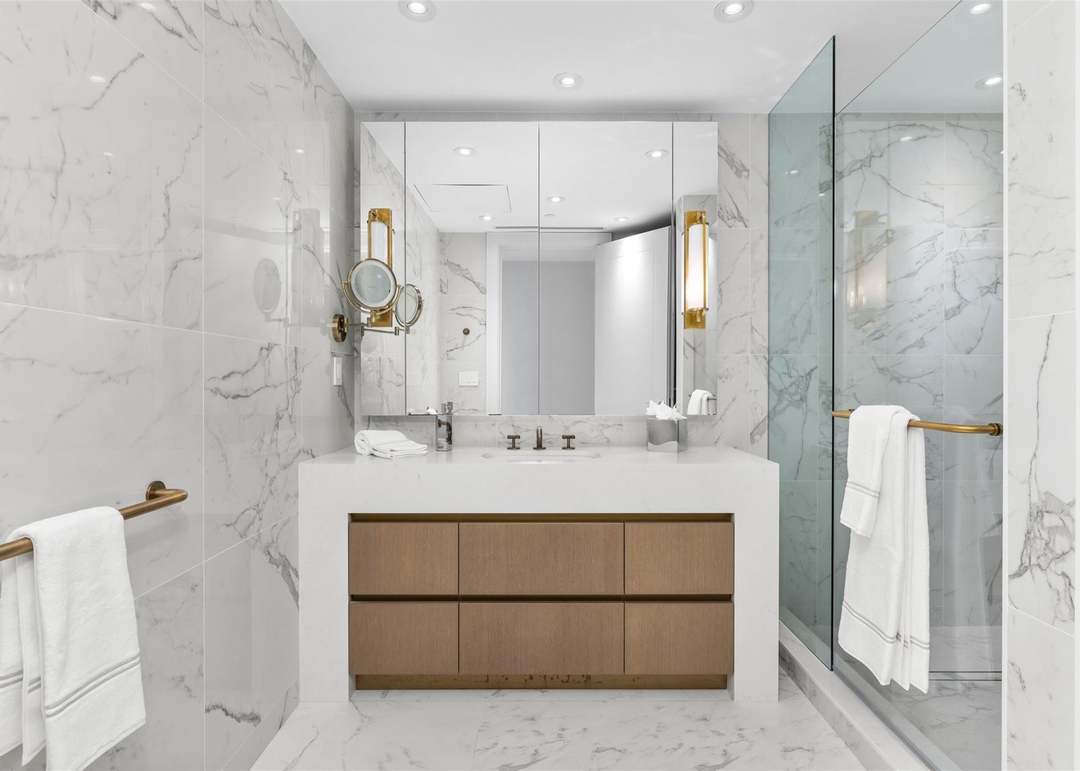 525 N Fort Lauderdale Beach Blvd #2201