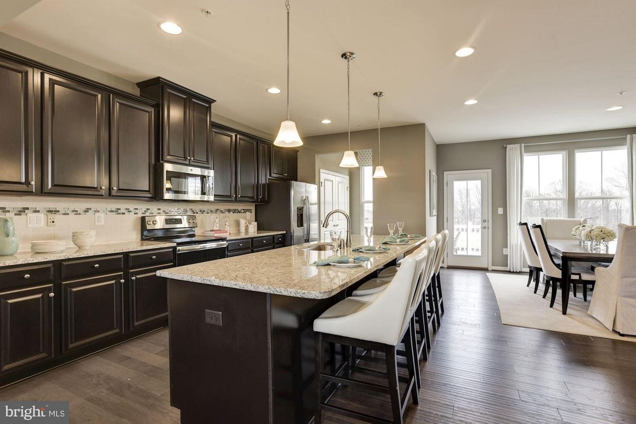 10031 Dorsey Ln #113C