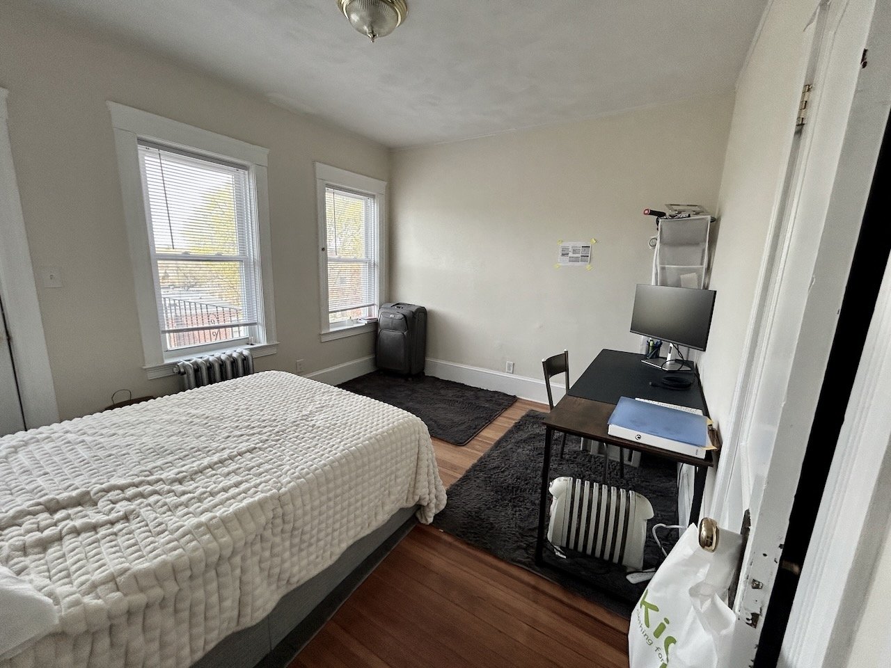 Sunny 4 Bed 2 Bath in the Heart of Brookline - Heat and Hot Water Included - 9.1