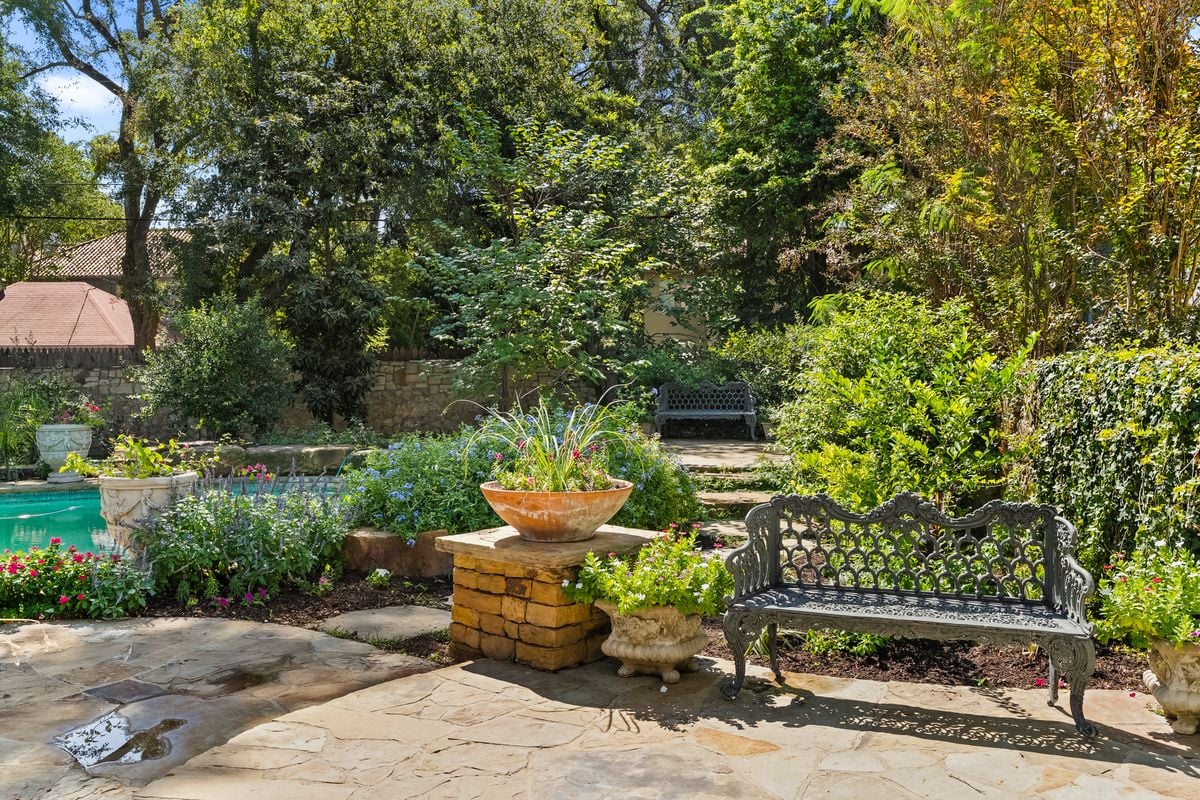 Historically Significant Spanish Revival in Monte Vista